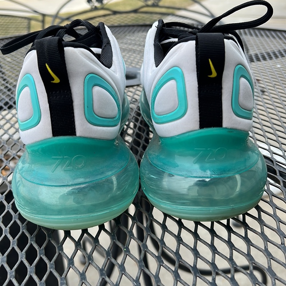 Nike 720 size 10